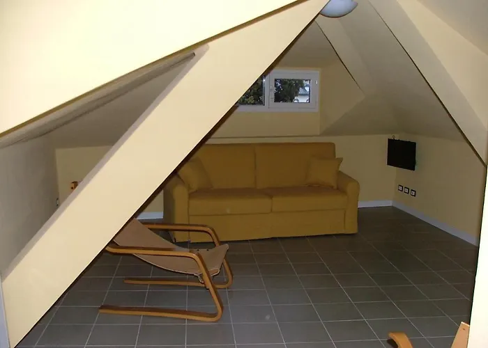 Della Maria Couette-café