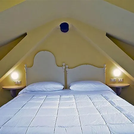 Della Maria 2*