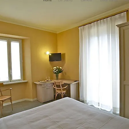 Della Maria فندق مبيت وإفطار 2*